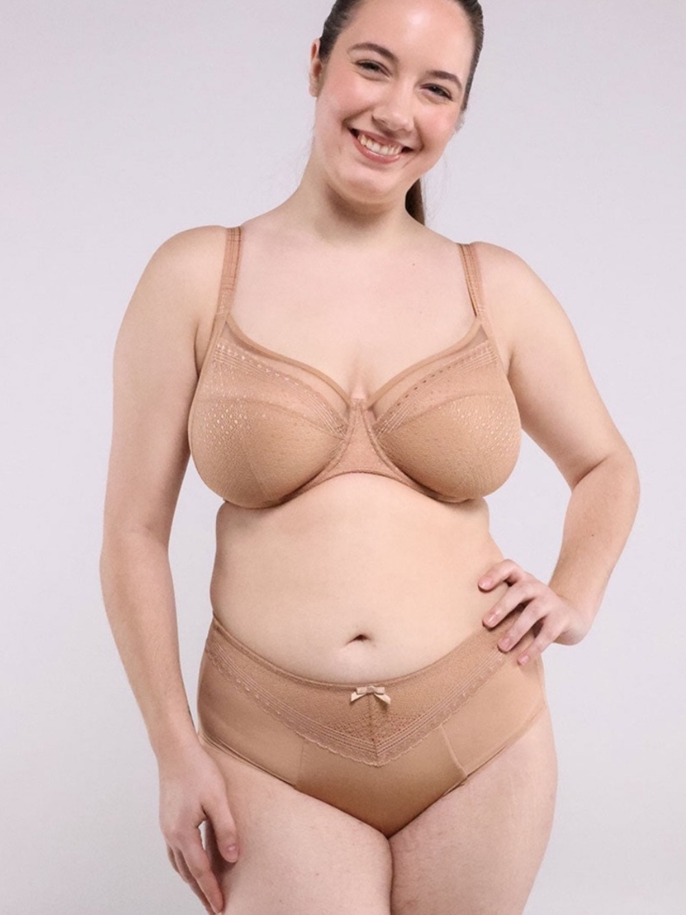 Understance Salma FlexWire Full Coverage Lace Bra D-J